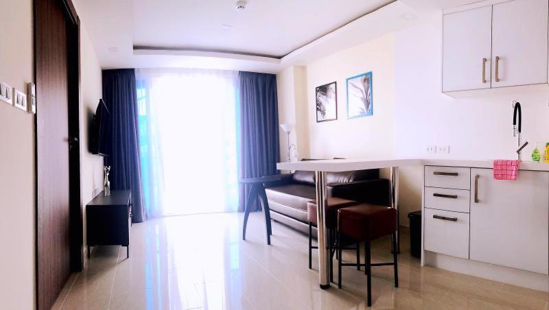 Grand Avenue Soi Buakhao By Daisy Pattaya Apartment Exterior photo